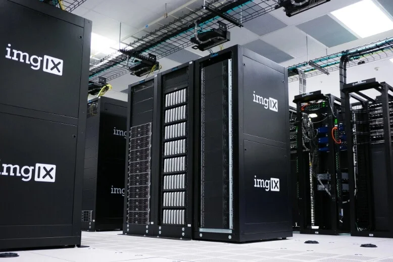 https://www.senangurus.com/wp-content/uploads/2021/03/server.jpg